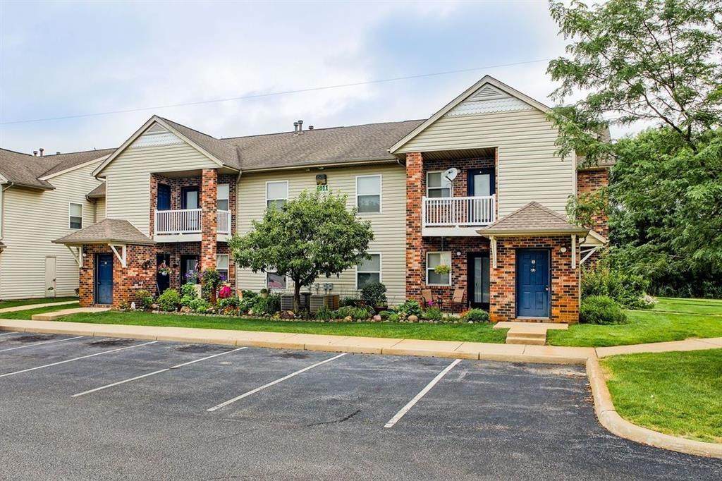 4940 Belleville Cir - Photo 1