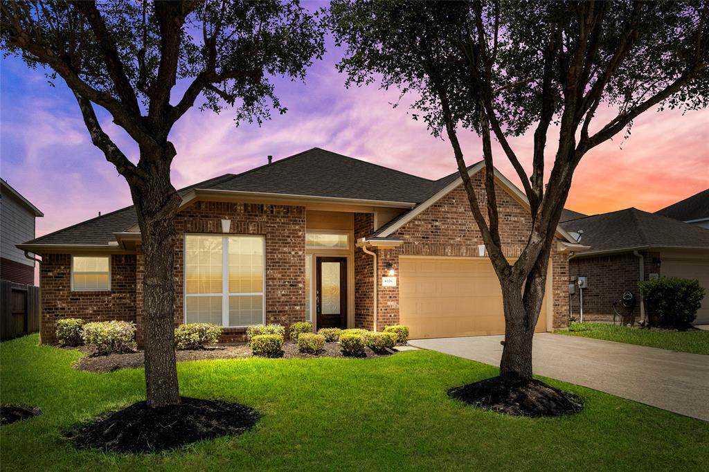 6326 Oxford Lake Drive - Photo 1