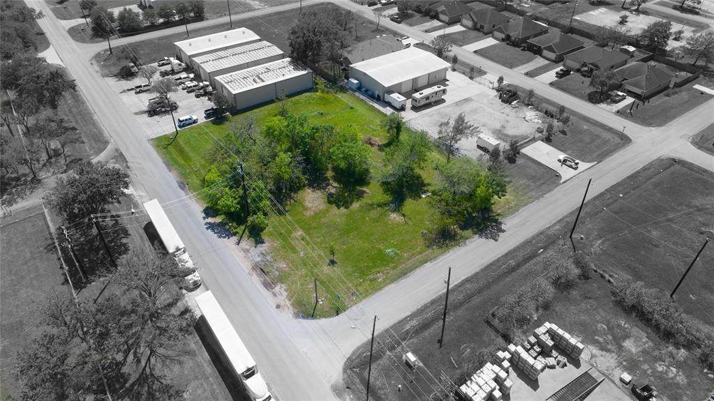 431 Broadway Street - Photo 1