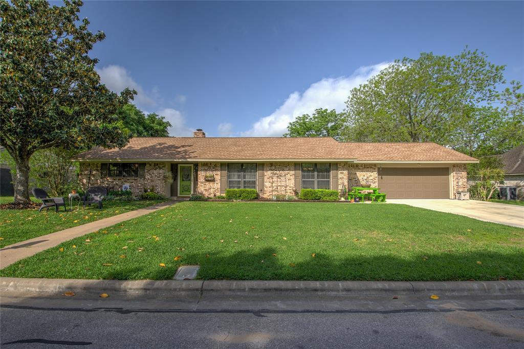1602 Longhofer Street - Photo 1