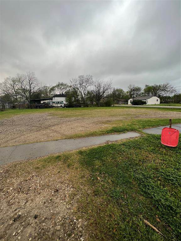 336 Connecticut Street - Photo 1