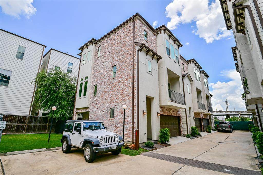 2223 Chenevert Street - Photo 1