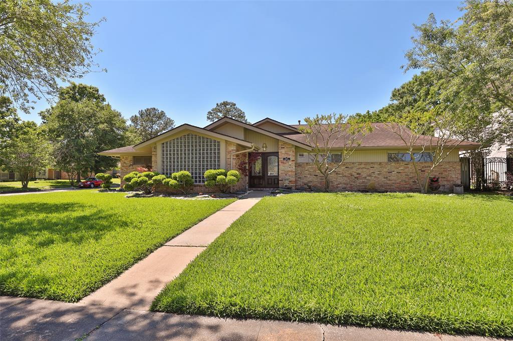 5762 Stillbrooke Drive - Photo 1