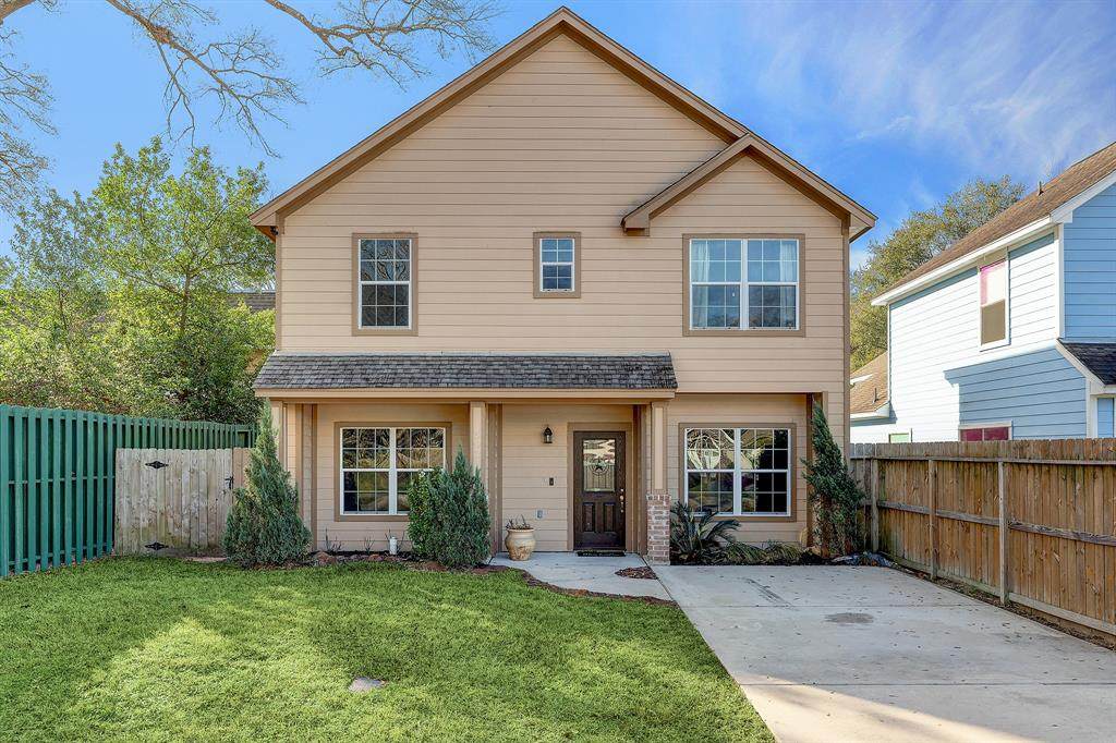 592 Mosswood Dr Drive - Photo 1