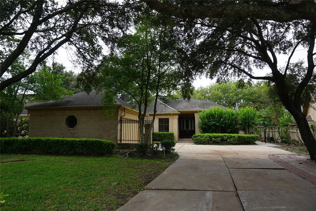 2206 Gentryside Drive - Photo 1
