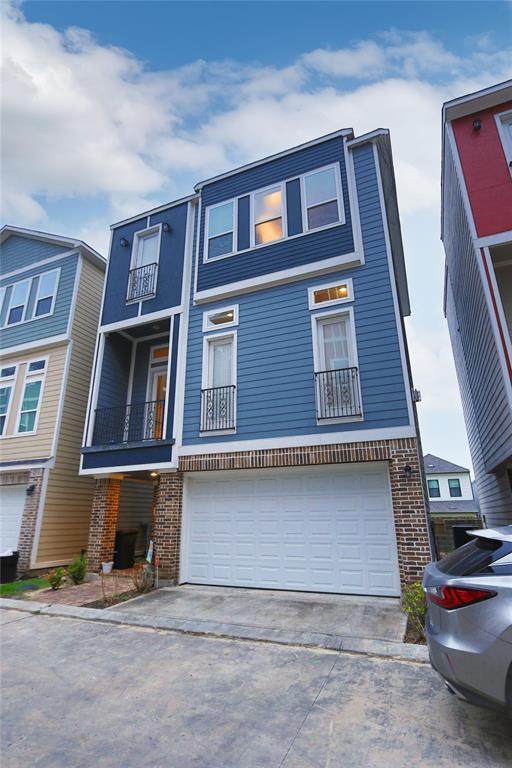 2111 Bidwell Drive - Photo 1