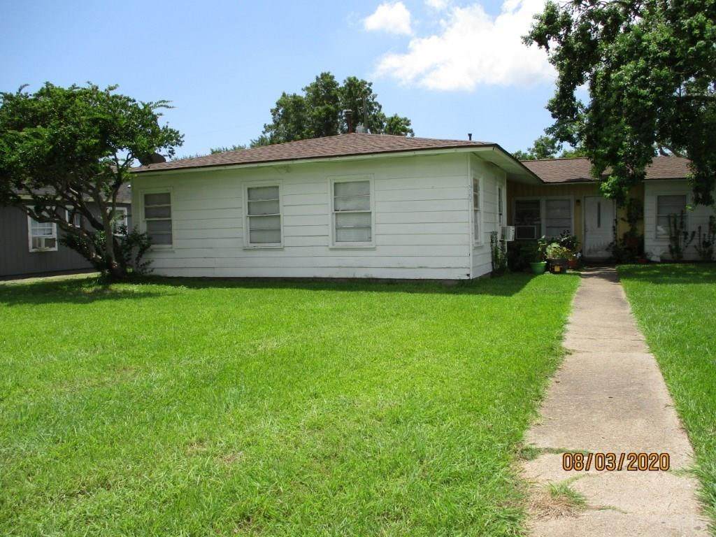 1755 Lynn Lane - Photo 1