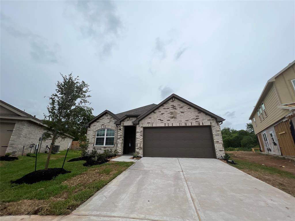 3303 Avary River Lane - Photo 1