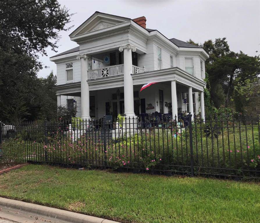 308 State Street - Photo 1