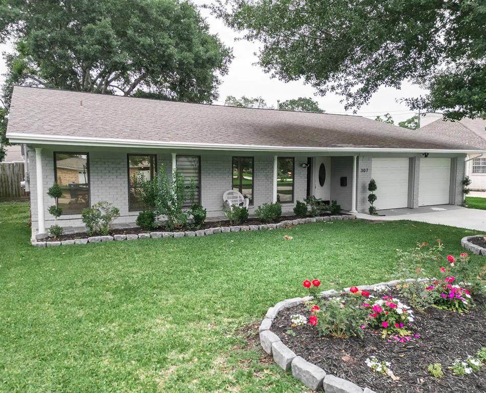 307 Shirleen Drive - Photo 1