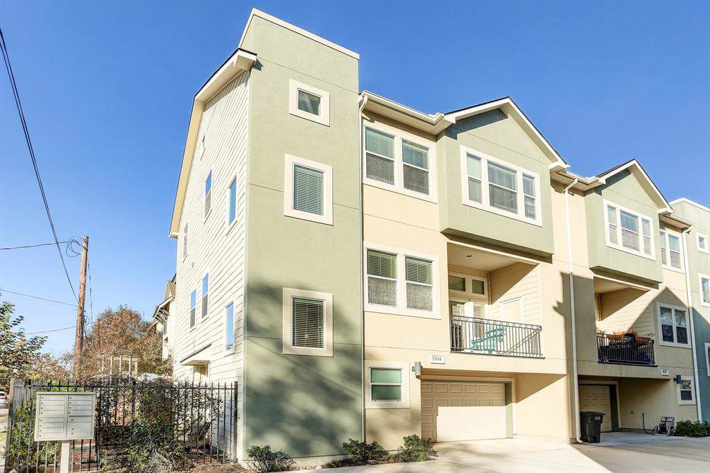 2316 Beall Street - Photo 1