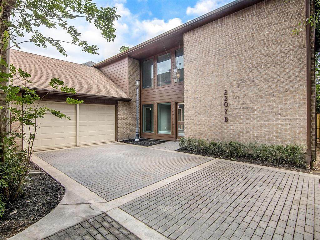 2207 Potomac Drive - Photo 1