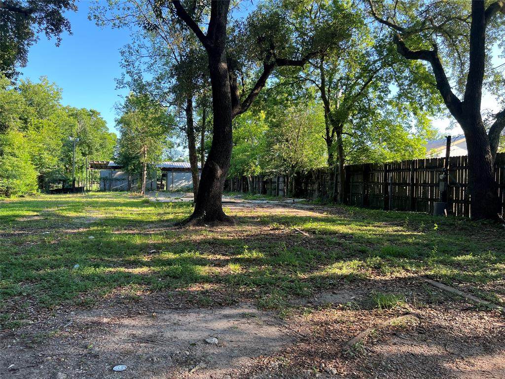 6910 Beela Road - Photo 1