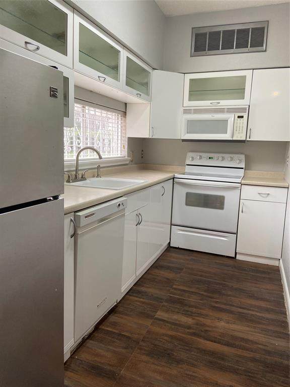10855 Meadowglen Lane - Photo 1