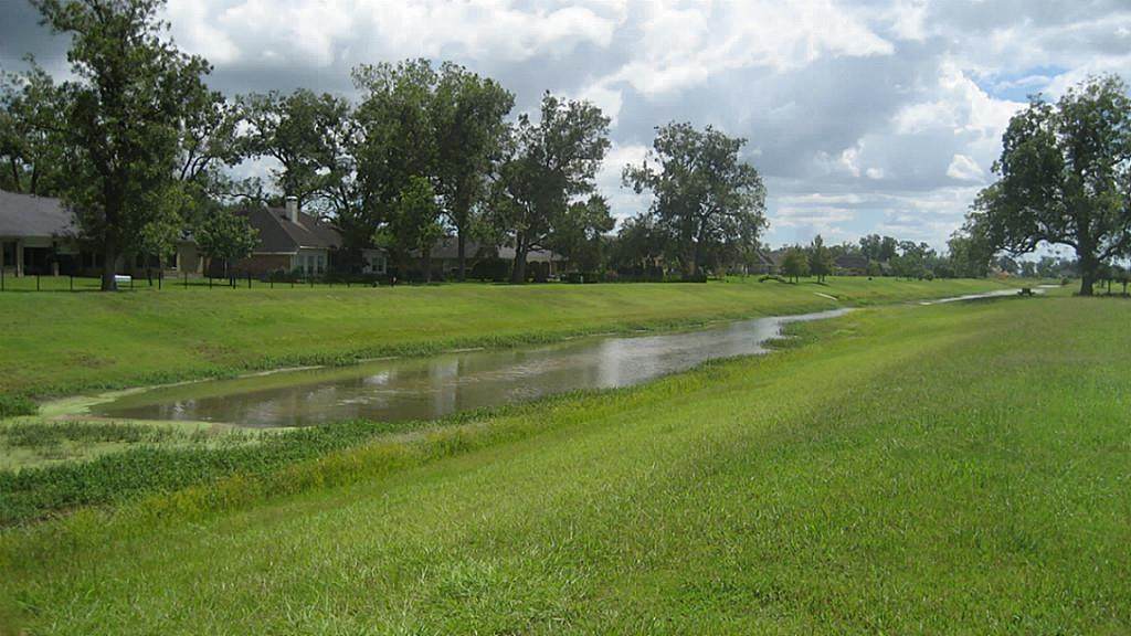 3203 River Bend Drive - Photo 1
