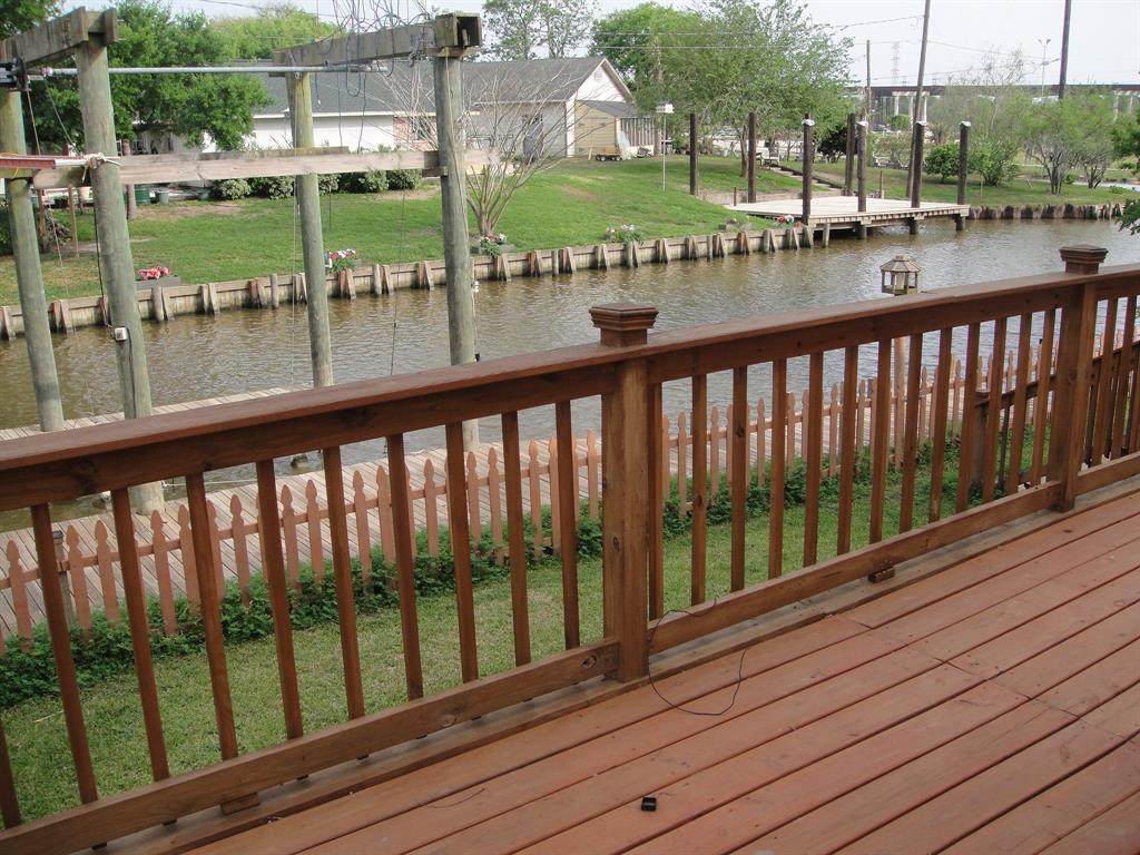 10 Dolphin Lane - Photo 1
