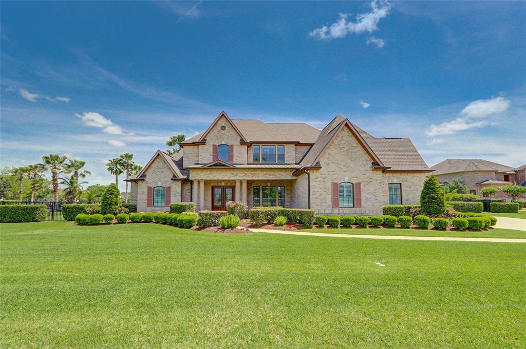 24823 Point Place - Photo 1