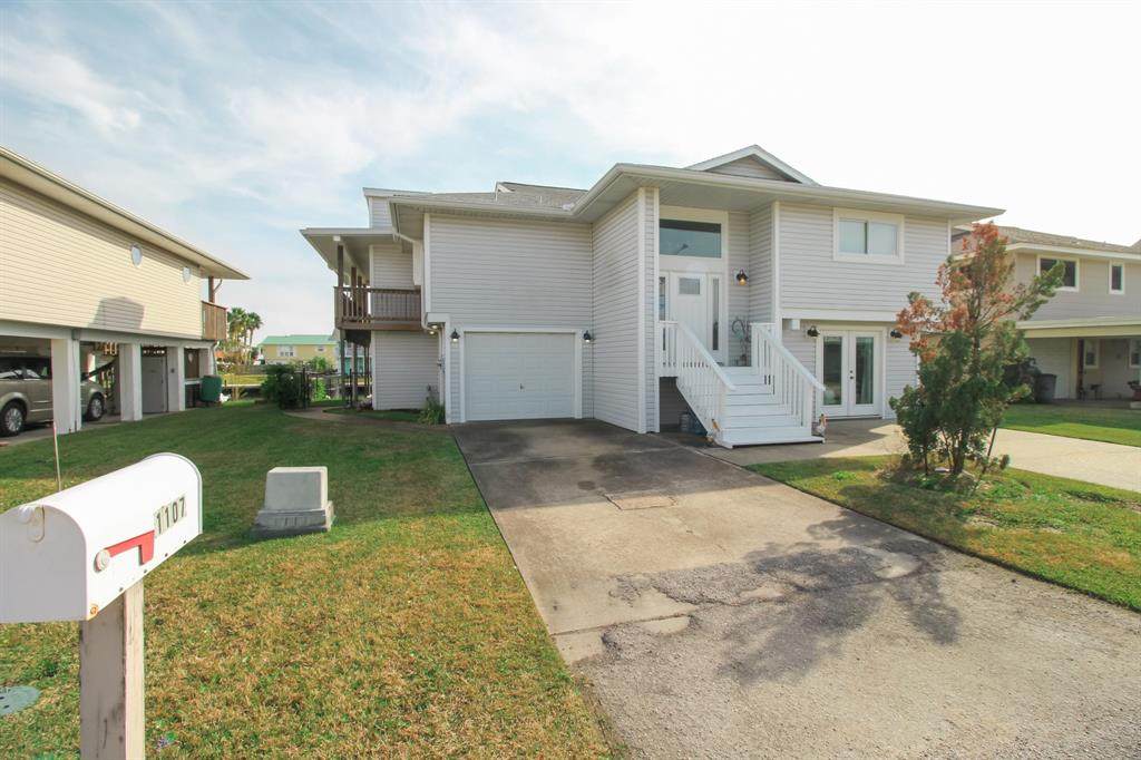 1107 Redfish Street - Photo 1