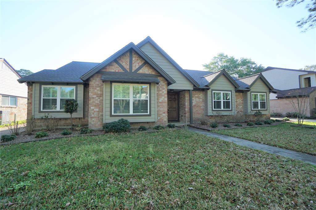 2818 Fontana Drive - Photo 1