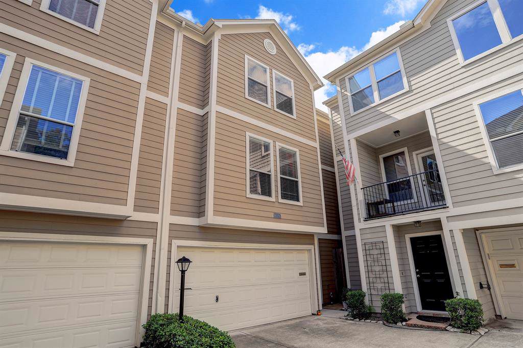 1608 Francis Street - Photo 1