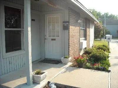 603 Parkside Dr - Photo 1