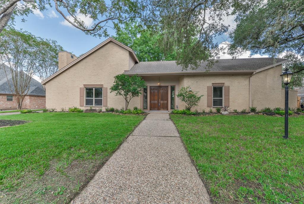 731 Plainwood Drive - Photo 1