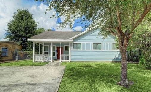 5215 Kingsbury Street - Photo 1