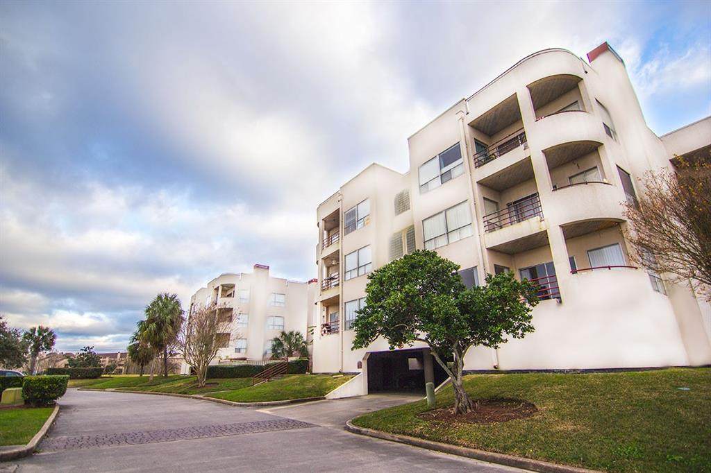 1306 Marina Bay Drive - Photo 1