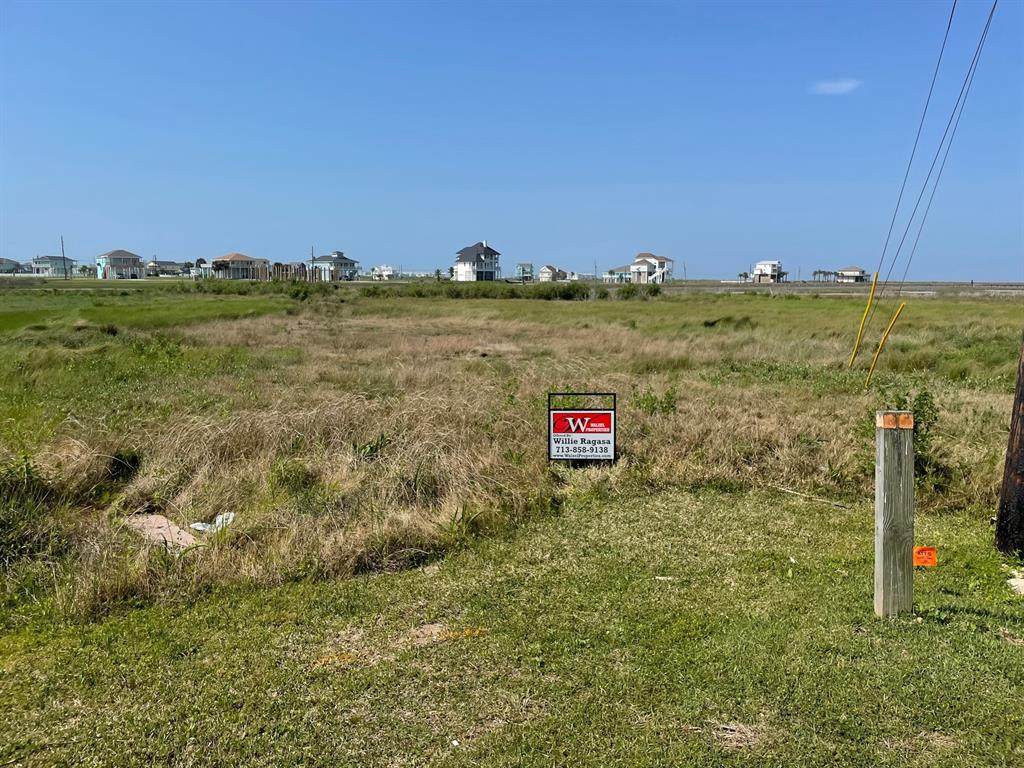 18415 Indian Beach Court - Photo 1