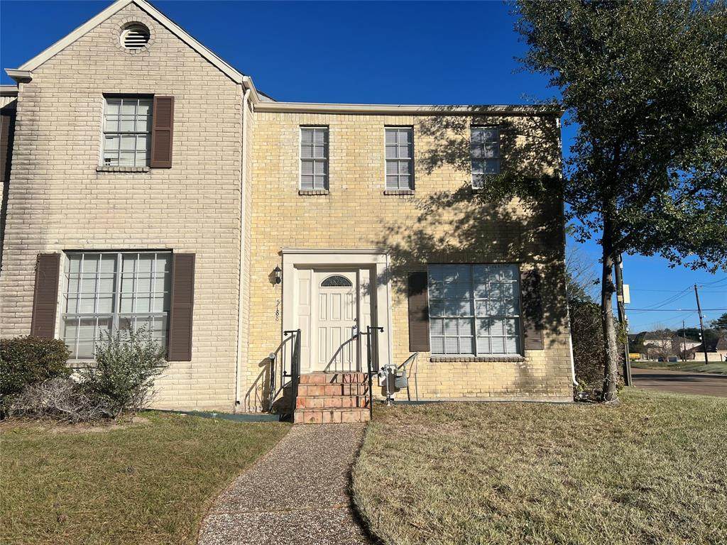 5788 Maple Hill Drive - Photo 1