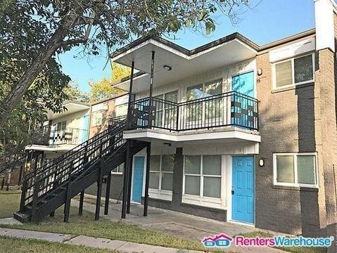 6519 Sloan Street - Photo 1