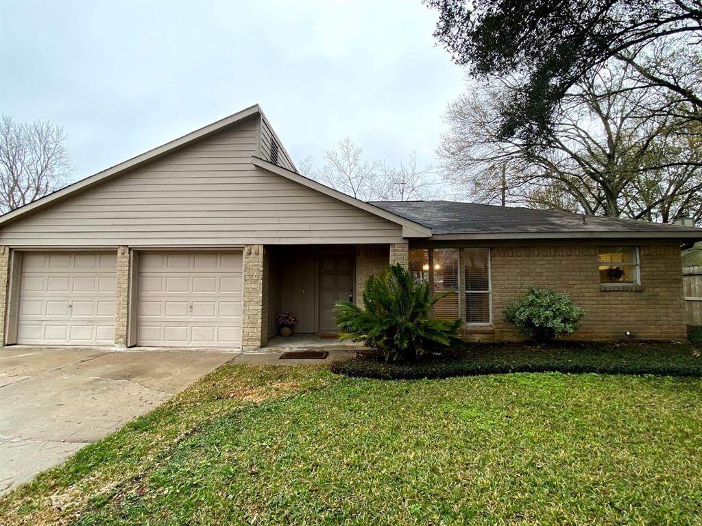 22734 Red River Drive - Photo 1