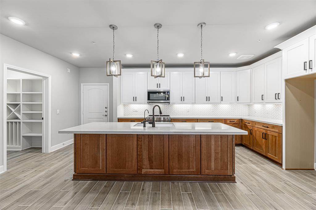 6804 Westview Drive - Photo 1