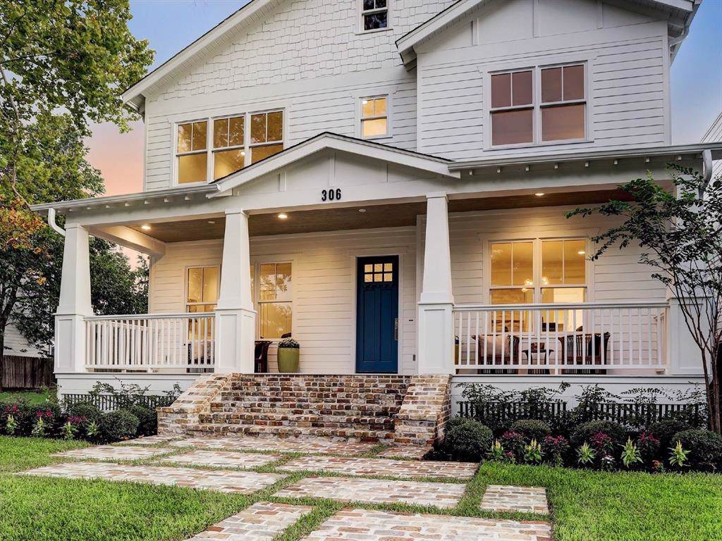 306 Aurora Street - Photo 1
