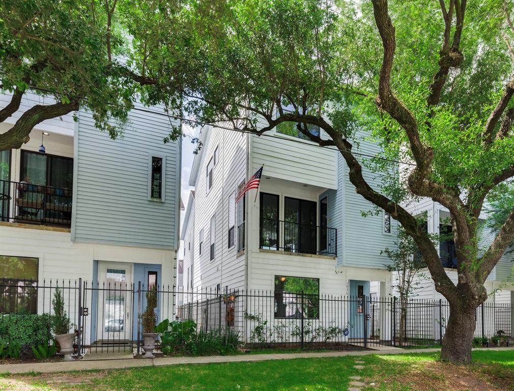 1436 Ennis Street - Photo 1