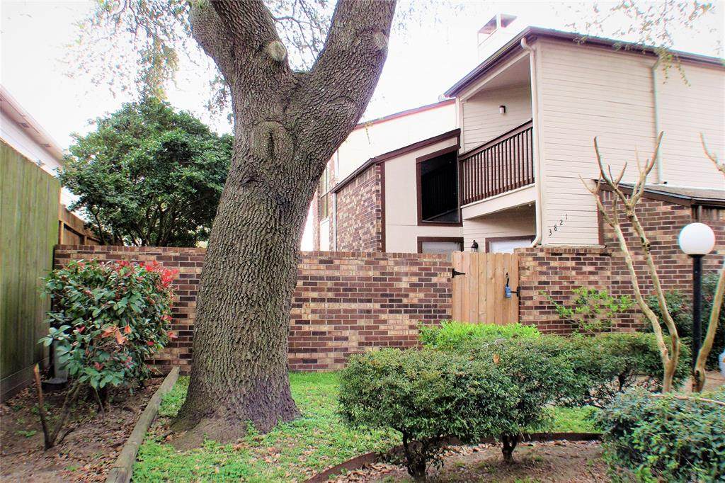 3821 Tanglewilde Street - Photo 1