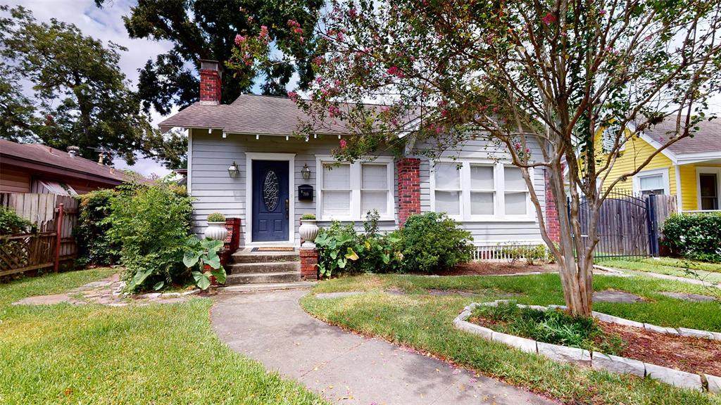 709 17th Street - Photo 1