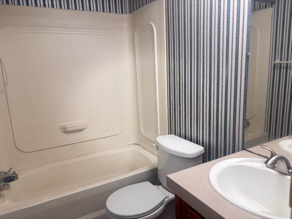 221 Morris - Photo 1
