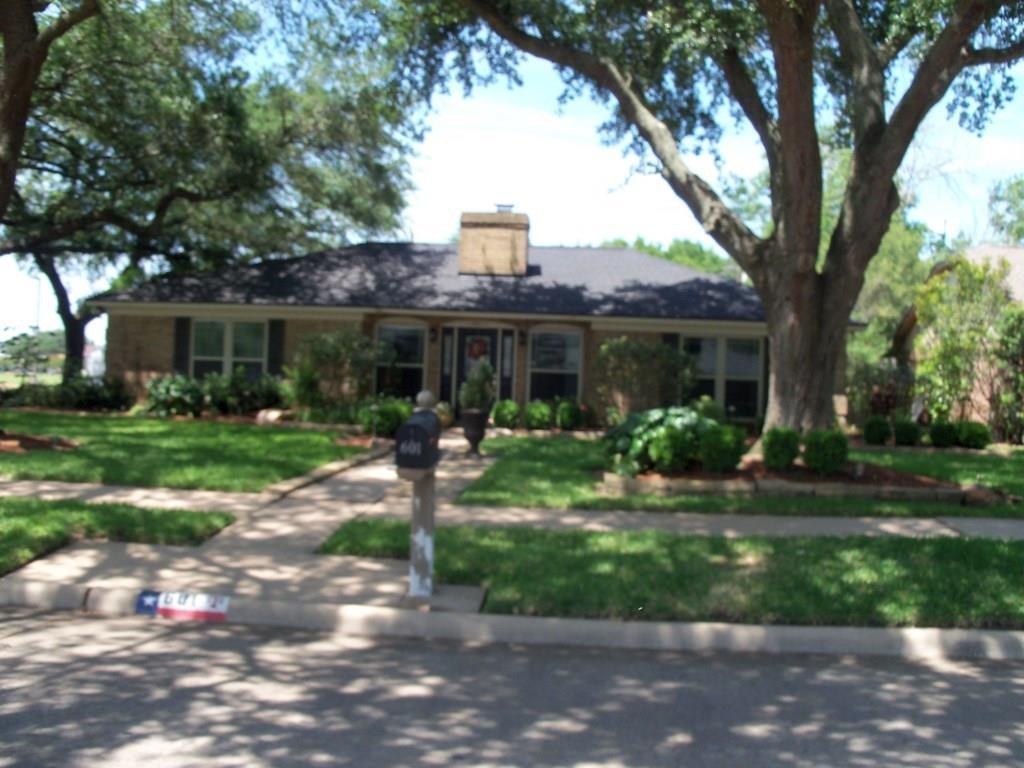 601 Browning Street - Photo 1