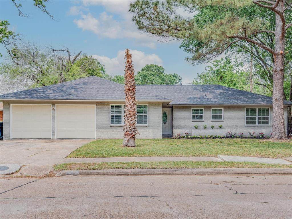 5226 Saxon Drive - Photo 1