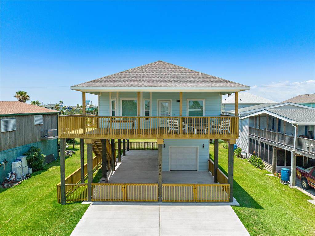 4030 Navarro - Photo 1