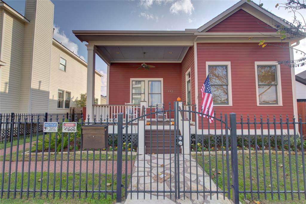 442 25th Street - Photo 1