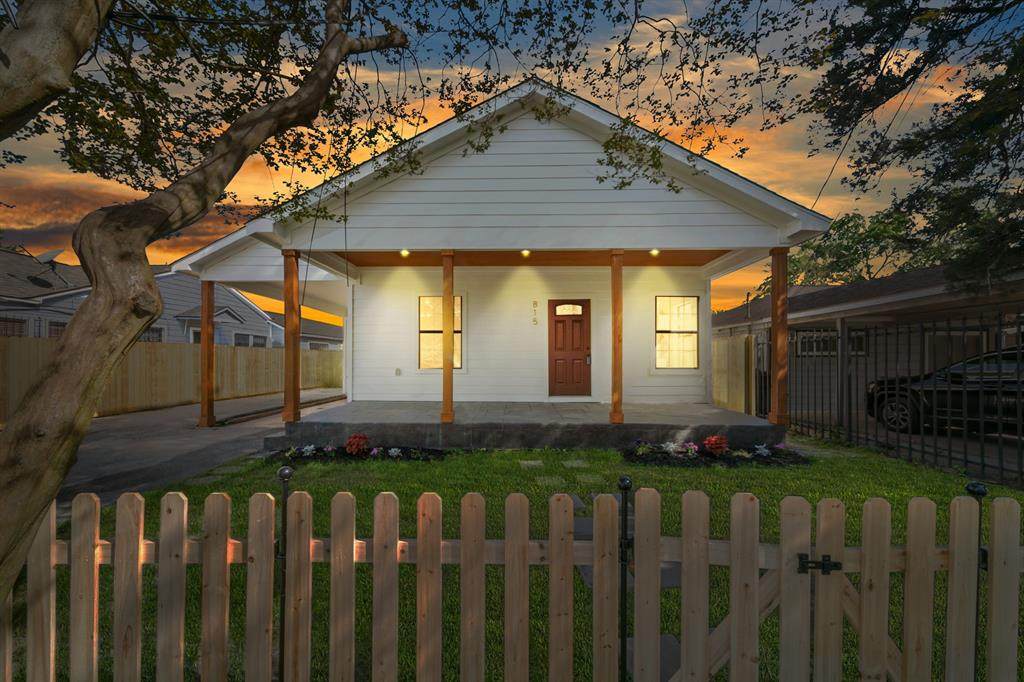 815 Wilkes Street - Photo 1