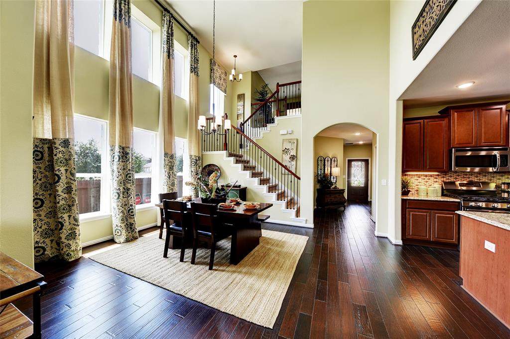 202 Pincea Place - Photo 1