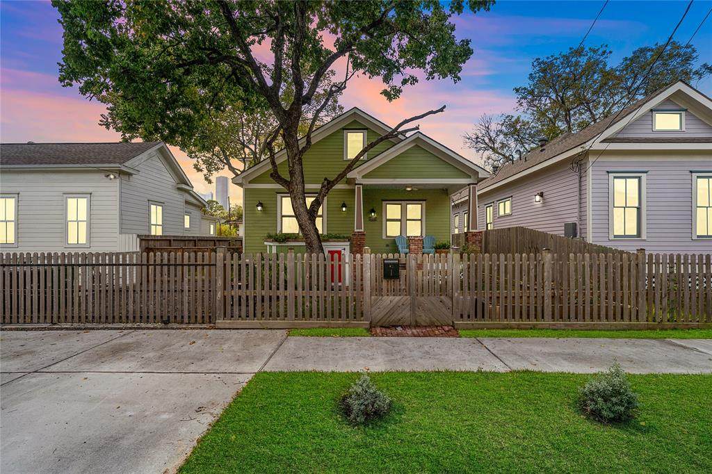 1305 Summer Street - Photo 1