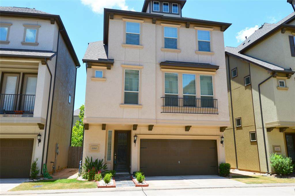 12262 Oxford Crescent Circle - Photo 1