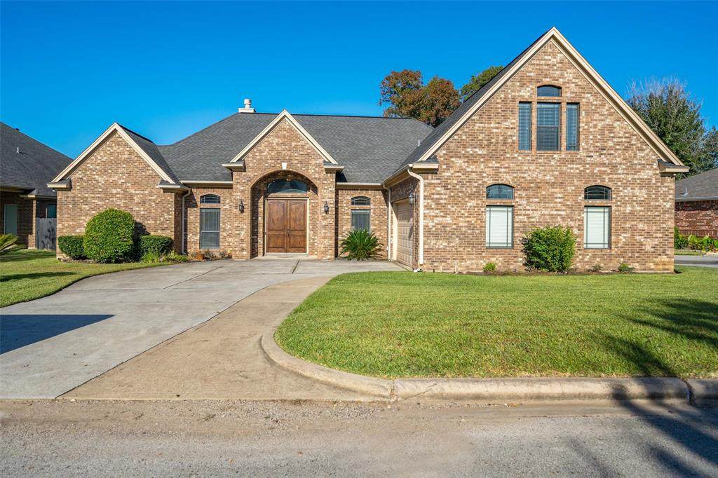 5254 Lakeshore Drive - Photo 1