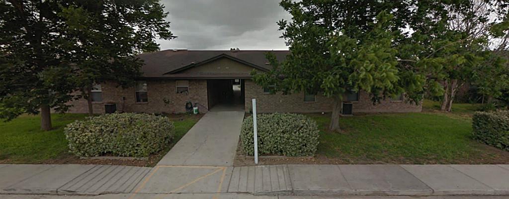 1715 2nd - Photo 1