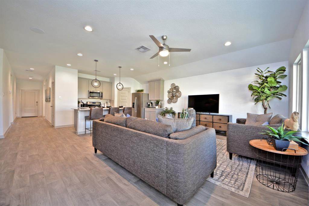 806 Betsy Hill Drive - Photo 1