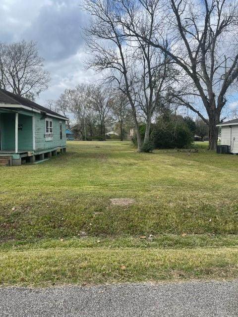 6617 Couch Street - Photo 1
